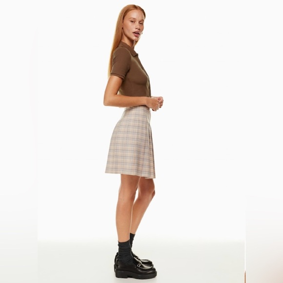 Aritzia Sunday Best Audio Top Cropped Polo Medium Cognac Brown Short Sleeve - Picture 6 of 13